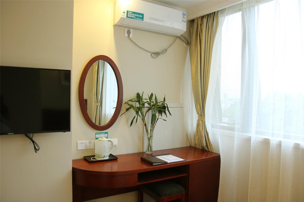 Greentree Inn Liaoning Dalian Development Zone Jinma Road Pedestrian Street Express Hotel エクステリア 写真