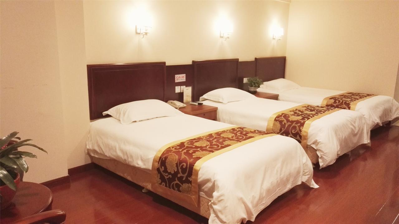 Greentree Inn Liaoning Dalian Development Zone Jinma Road Pedestrian Street Express Hotel エクステリア 写真