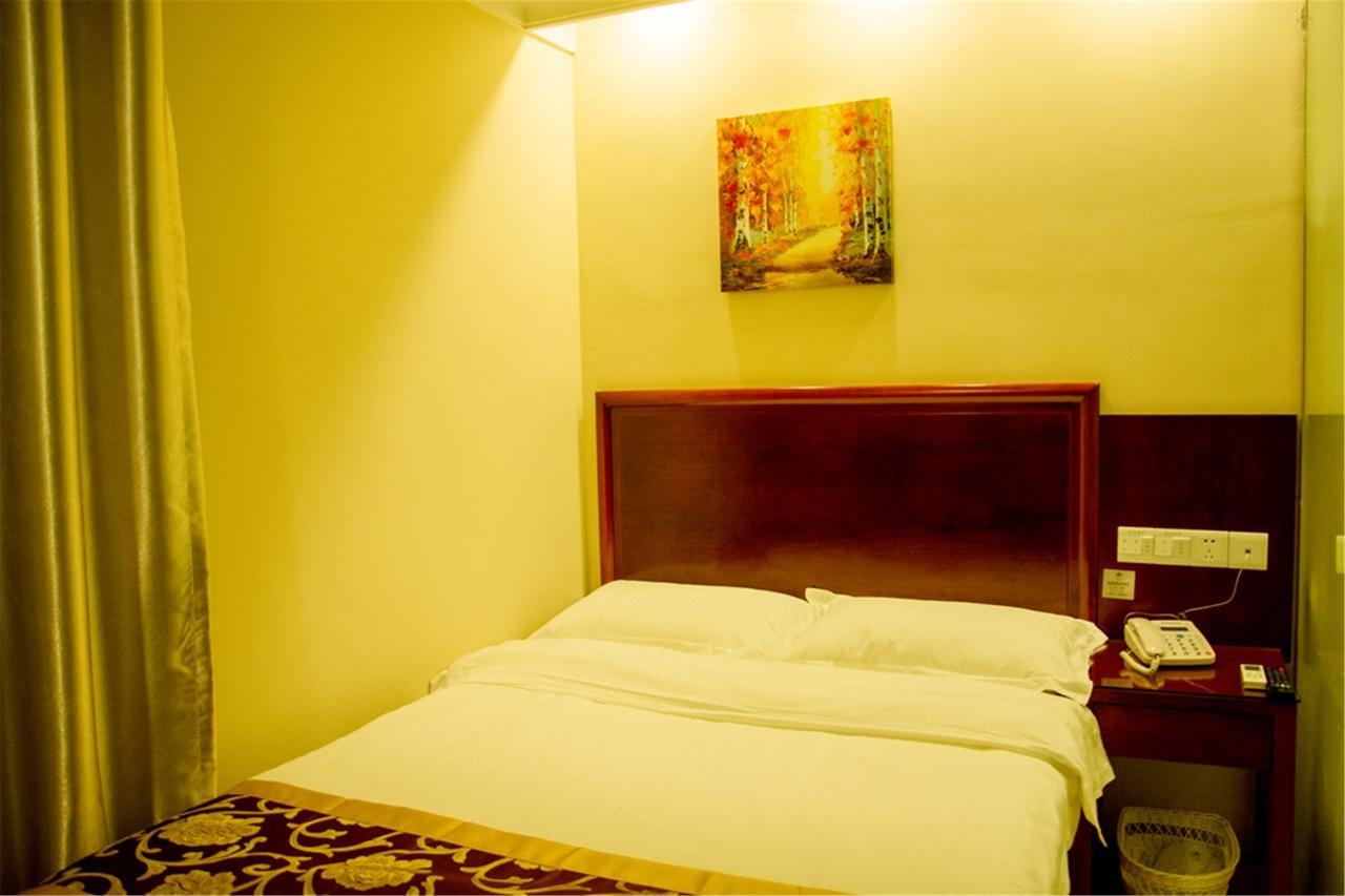Greentree Inn Liaoning Dalian Development Zone Jinma Road Pedestrian Street Express Hotel エクステリア 写真